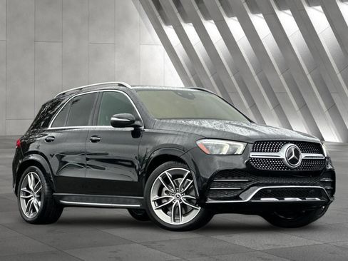 Certified 2021 Mercedes-Benz GLE 580 4MATIC image 2
