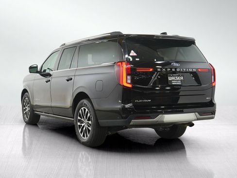 Used 2025 Ford Expedition Max Platinum AWD/4WD image 3