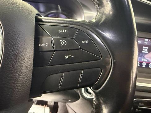 Used 2019 Dodge Charger SXT w/ Blacktop Package RWD image 30