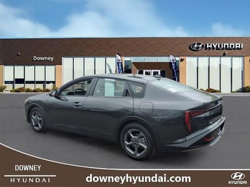 Used 2025 Kia K4 LXS image 6