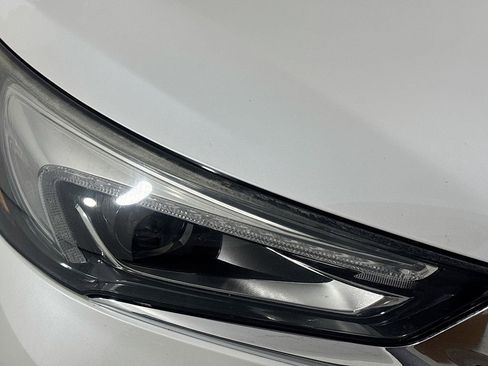 Used 2018 Buick Enclave Essence w/ Trailering Package image 39