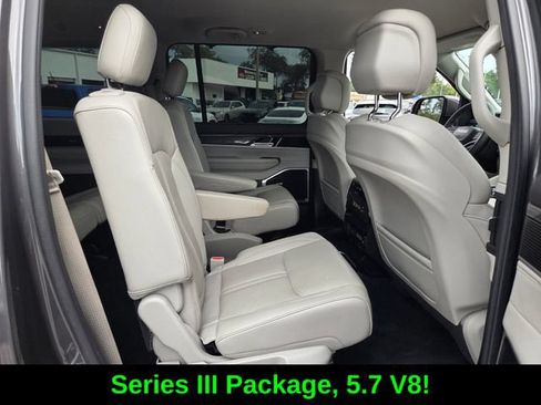 Used 2022 Jeep Wagoneer Series III w/ Convenience Group I RWD image 16