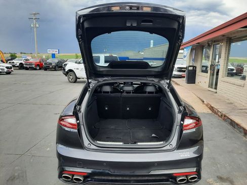 Used 2018 Kia Stinger GT RWD image 19