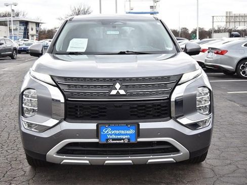 Used 2023 Mitsubishi Outlander SE image 4