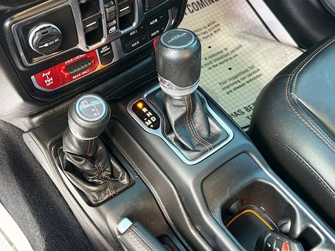 Used 2022 Jeep Gladiator Mojave image 28