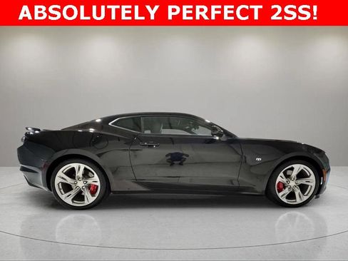 Used 2020 Chevrolet Camaro SS image 2