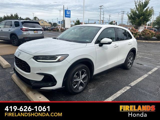 Used 2024 Honda HR-V EX-L image 2