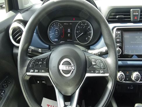 Used 2025 Nissan Versa SV FWD image 19