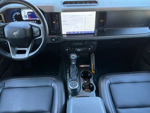 Used 2023 Ford Bronco Badlands AWD/4WD image 17
