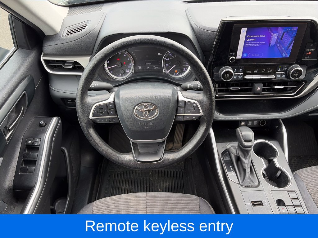 Used 2023 Toyota Highlander FWD image 13