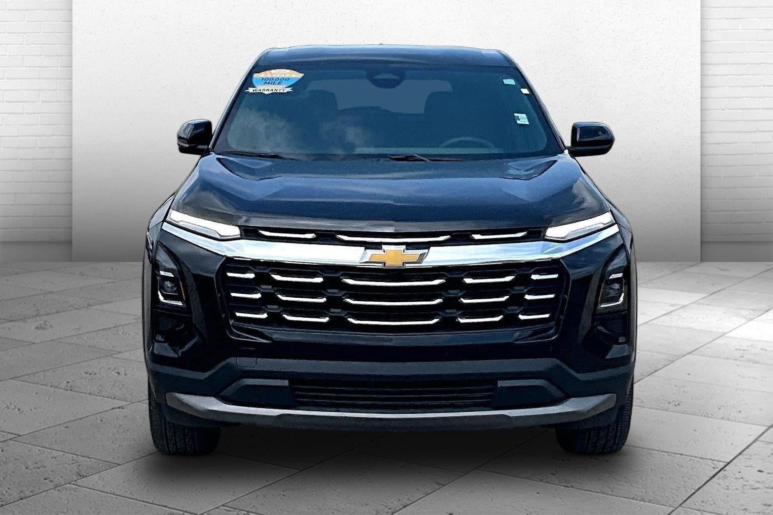 Used 2026 Chevrolet Equinox LT FWD image 2