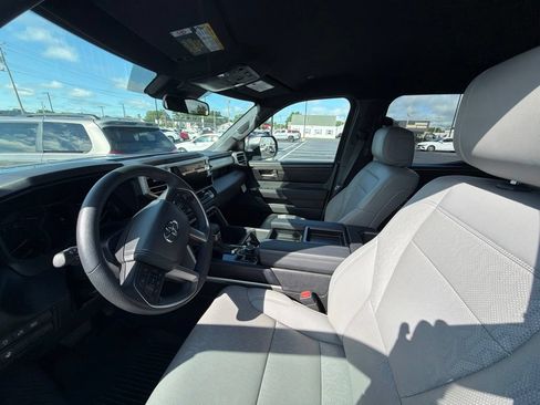 Used 2025 Toyota Tundra SR5 w/ SR5 Premium Package AWD/4WD image 4
