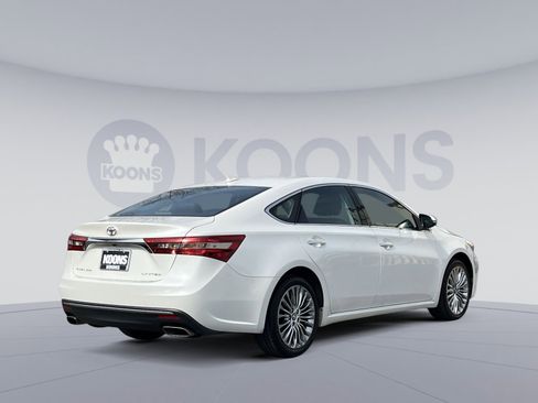 Used 2017 Toyota Avalon Limited w/ Carpet Mat Package image 5