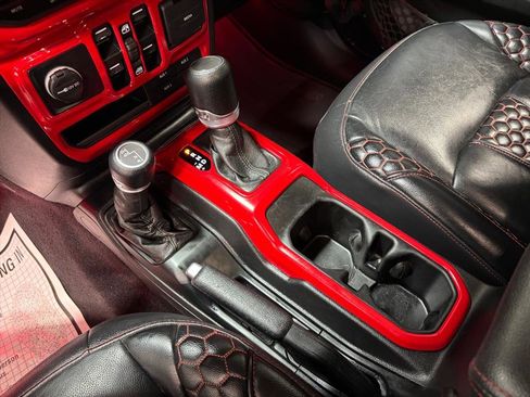 Used 2020 Jeep Wrangler Unlimited Sport S image 13