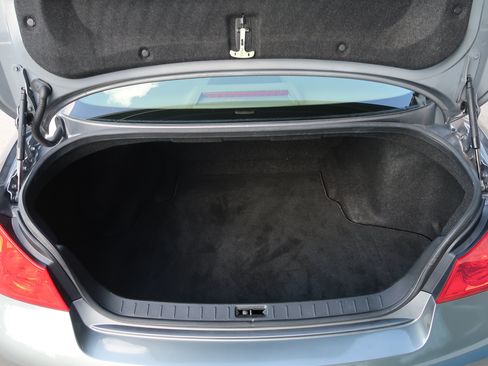 Used 2013 INFINITI G37 Journey w/ Premium Pkg RWD image 38