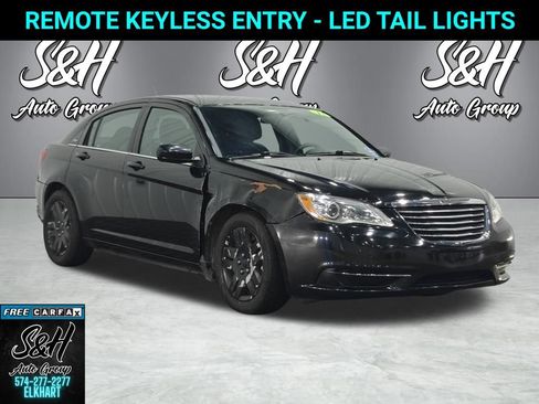 Used 2013 Chrysler 200 LX FWD image 1