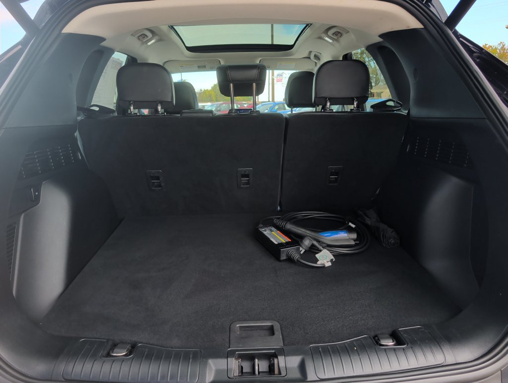 Used 2021 Ford Escape Titanium w/ Titanium Premium Package FWD image 22