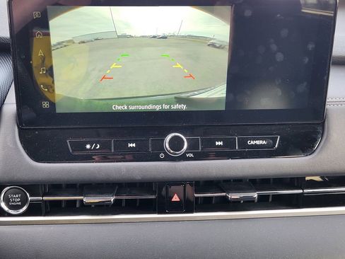 Used 2025 Mitsubishi Outlander ES image 18