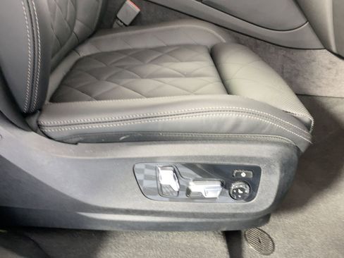 Used 2026 BMW X6 xDrive40i image 32