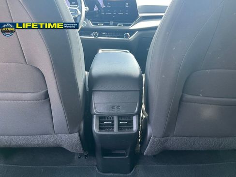 Used 2025 Chevrolet Equinox LT image 26