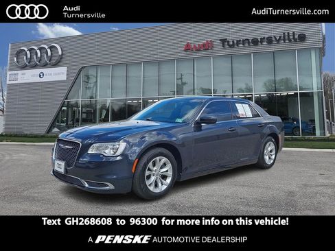 Used 2016 Chrysler 300 Limited image 1