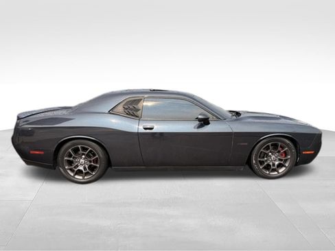 Used 2018 Dodge Challenger GT AWD/4WD image 4