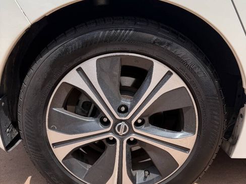 Used 2018 Nissan Leaf SV w/ SV All Weather Package FWD image 28