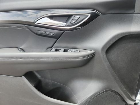 Used 2025 Buick Envision Preferred AWD/4WD image 21