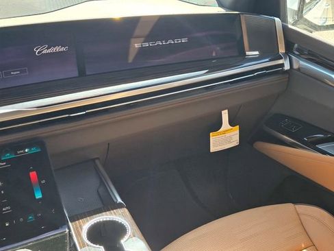 New 2026 Cadillac Escalade Luxury w/ Touring Package image 21
