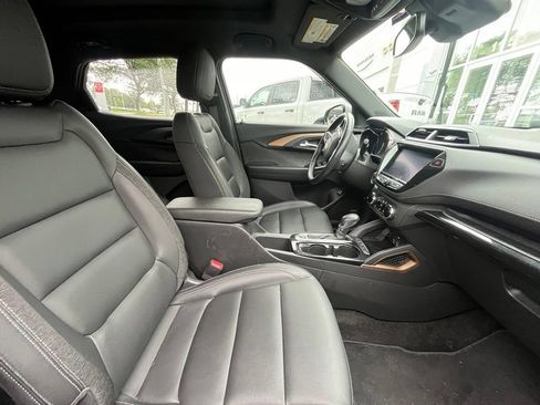 Used 2023 Chevrolet TrailBlazer ACTIV w/ Sun and Liftgate Package AWD/4WD image 3