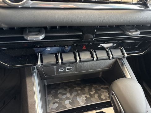 New 2026 GMC Canyon Elevation w/ Convenience Package RWD image 21