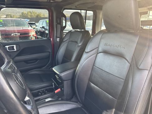 Used 2021 Jeep Wrangler Unlimited Sahara w/ Cold Weather Group image 11