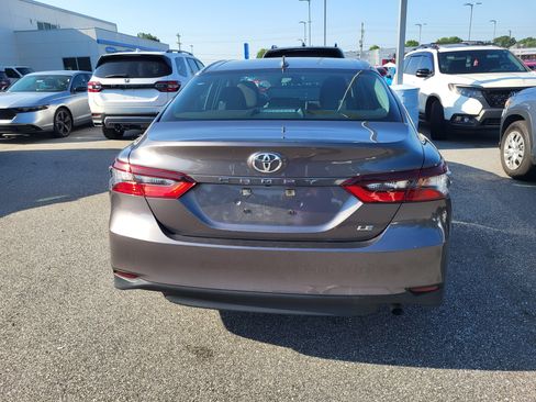 Used 2024 Toyota Camry LE FWD image 5