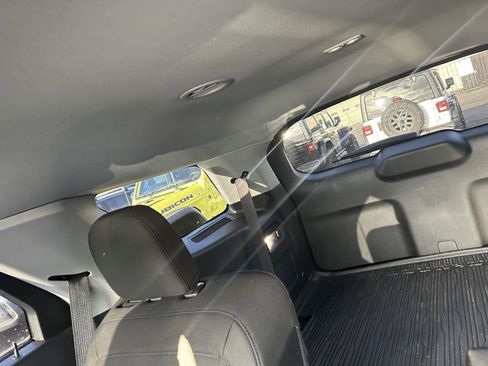 Used 2020 Ford Explorer XLT w/ Class III Trailer Tow Package image 11