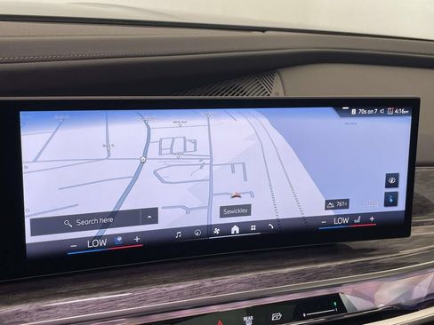 Used 2025 BMW i7 xDrive60 w/ Executive Package AWD/4WD image 24