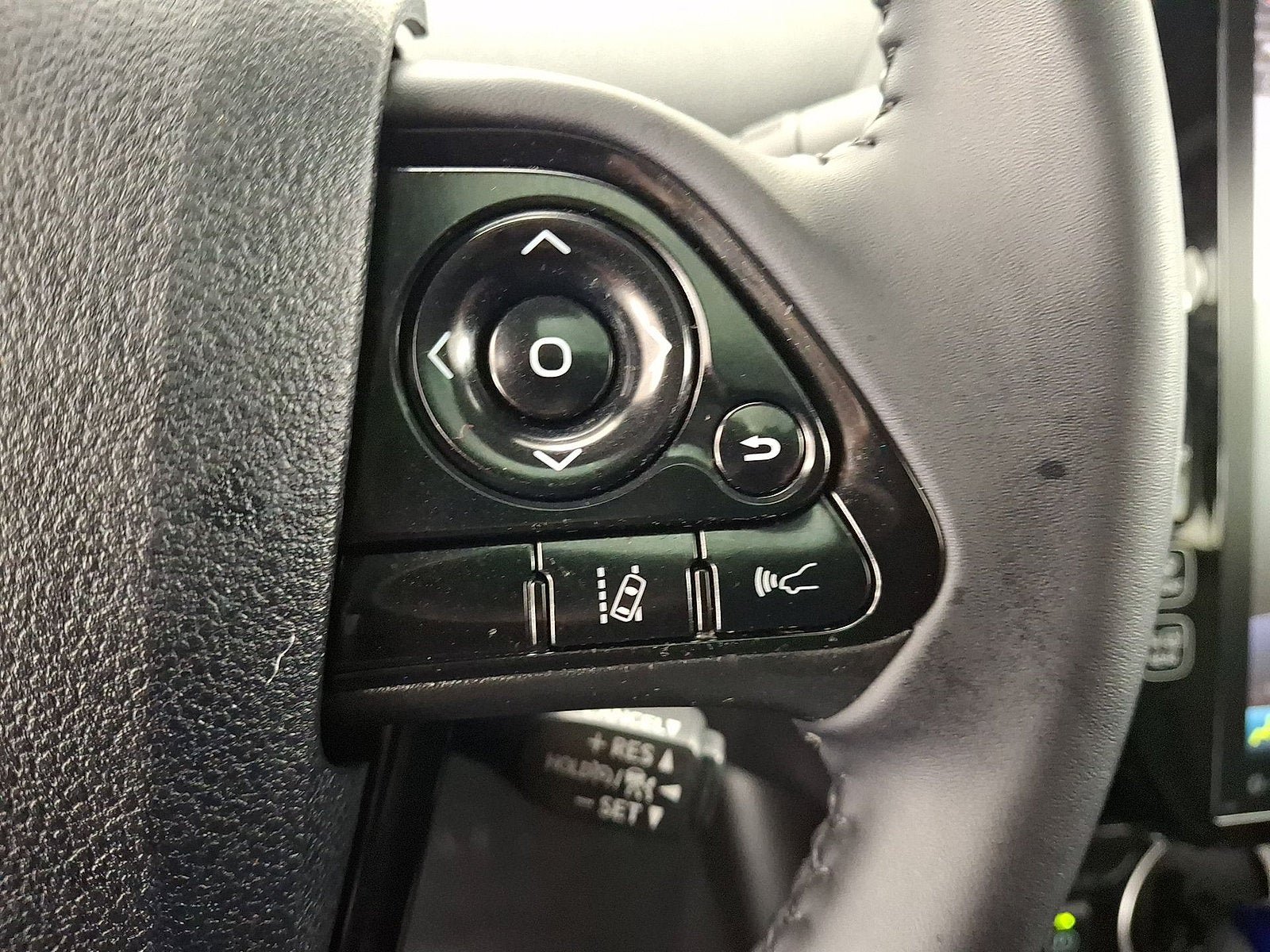 Used 2020 Toyota Prius Prime XLE FWD image 10