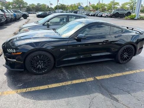 Used 2019 Ford Mustang GT Premium w/ GT Performance Package RWD image 5