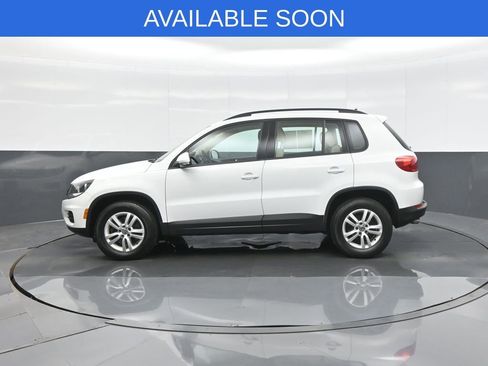 Used 2017 Volkswagen Tiguan S AWD/4WD image 4