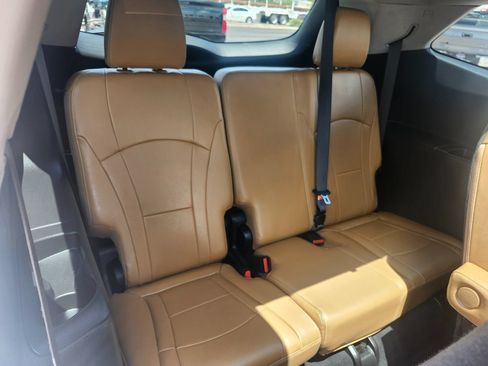 Used 2018 Buick Enclave Premium FWD image 22