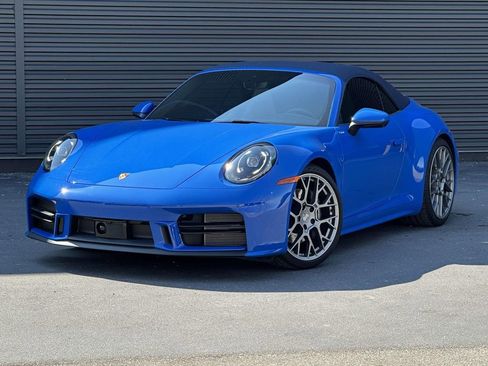 Used 2026 Porsche 911 Carrera RWD image 4