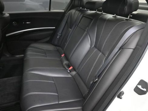 Used 2018 Acura RLX w/ Technology Package FWD image 12