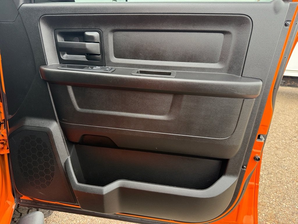 Used 2019 RAM 1500 Express w/ Ignition Orange Sport Package AWD/4WD image 29