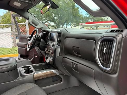 Used 2020 Chevrolet Silverado 1500 RST AWD/4WD image 23