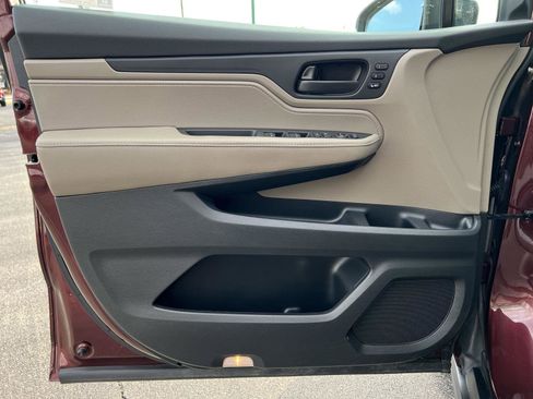 Used 2019 Honda Odyssey EX-L image 12
