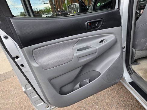 Used 2009 Toyota Tacoma PreRunner RWD image 19