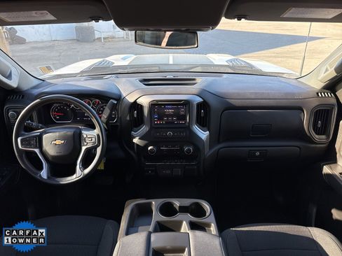 Used 2022 Chevrolet Silverado 2500 Custom w/ Custom Value Package image 22