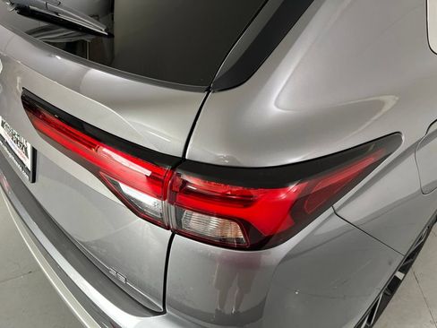 Used 2023 Mitsubishi Outlander SE FWD image 45