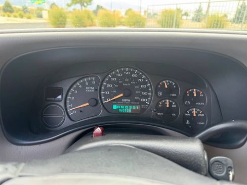 Used 2002 Chevrolet Tahoe LT AWD/4WD image 10