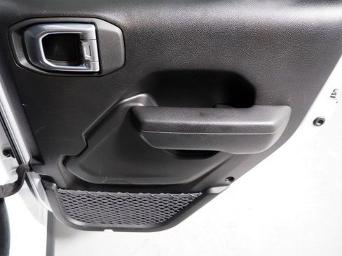 Used 2023 Jeep Wrangler Willys image 46