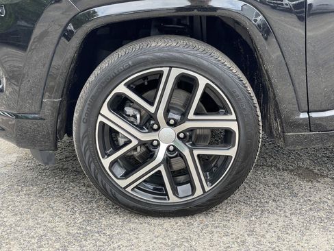 Used 2024 Jeep Compass Limited w/ Elite Group AWD/4WD image 48